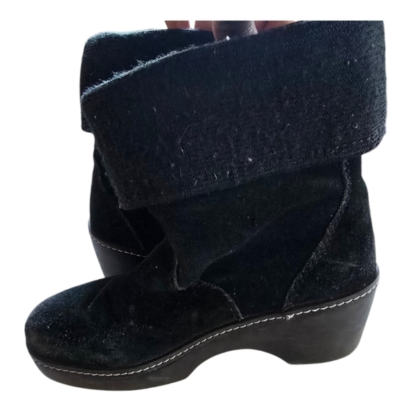 Crocs Winter Pull On Boot Sz 6W Women Black Suede Suede Knit Top Block Heel - Picture 3 of 16